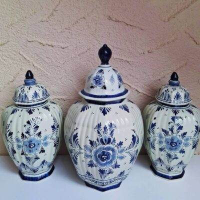 Komplet 3 Wazonów z Pokrywą Delft Holland - Ceramiczne Amfory