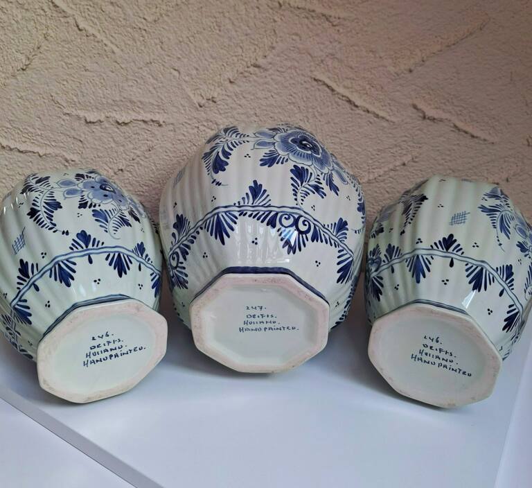 Komplet 3 Wazonów z Pokrywą Delft Holland - Ceramiczne Amfory