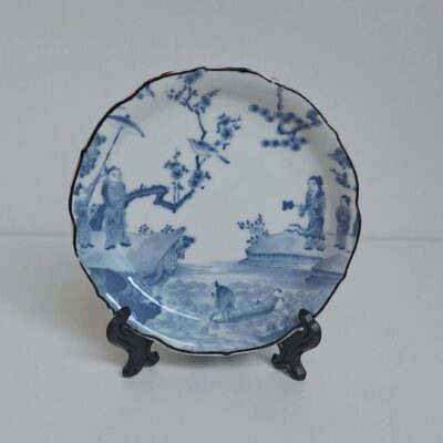 Zabytkowy Porcelanowy Talerzyk Kakiemon – Pejzaż Azjatycki