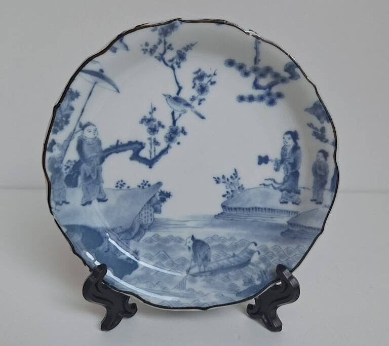 Zabytkowy Porcelanowy Talerzyk Kakiemon – Pejzaż Azjatycki