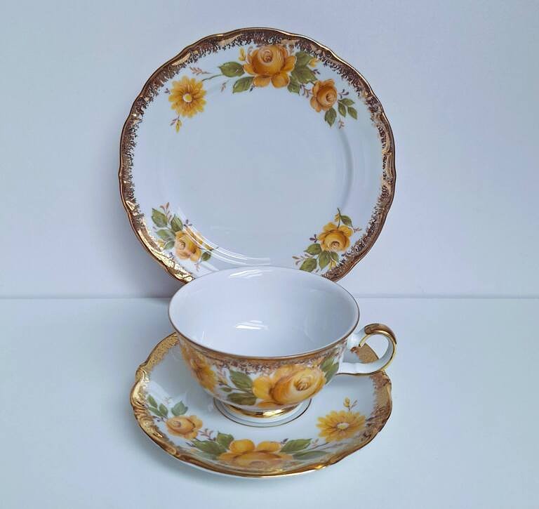 Vintage Trio śniadaniowe Winterling Bavaria - Żółte róże i złoto