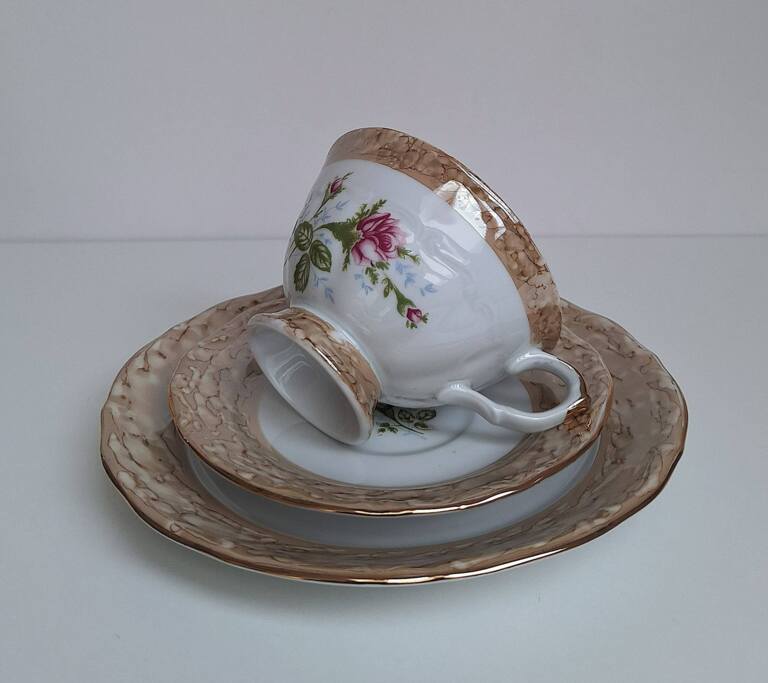 PRL Trio Śniadaniowe – Zakład Zdobienia Porcelany AW Wałbrzych
