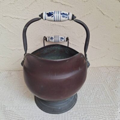 Antyczna Węglarka Miedziana Lwie Głowy Ceramika Delft Vintage