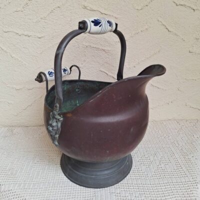 Antyczna Węglarka Miedziana Lwie Głowy Ceramika Delft Vintage