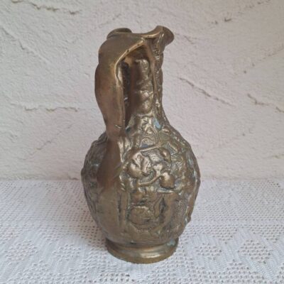 Mosiężny Dzban Vintage – Sceny Winobrania i Putta, Bogaty Relief