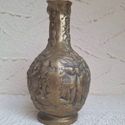 Mosiężny Dzban Vintage – Sceny Winobrania i Putta, Bogaty Relief