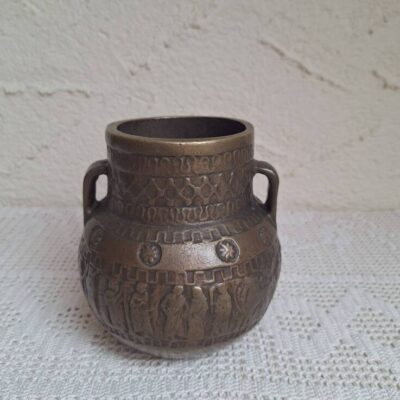 Mosiężna waza amfora vintage – relief grecki, patyna