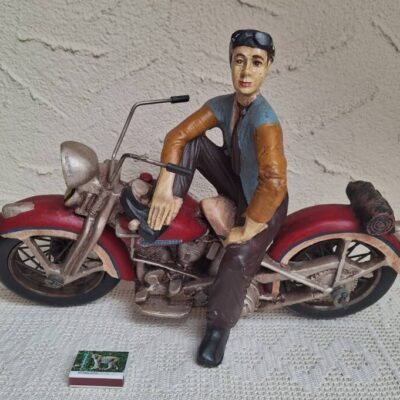 Duża Figurka Retro - Motocyklista na Motocyklu Harley-Davidson